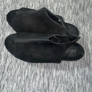 Women's Black Suede Open-Toe Slide Mules